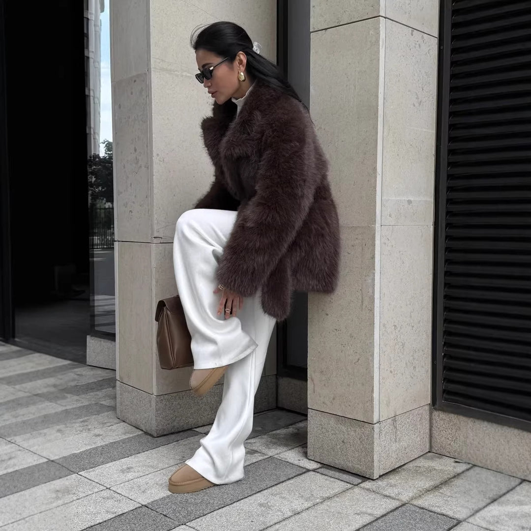 Damen Boxy-Kurzmantel aus extraflauschigem Hochflor mit Wickelgürtel Drune