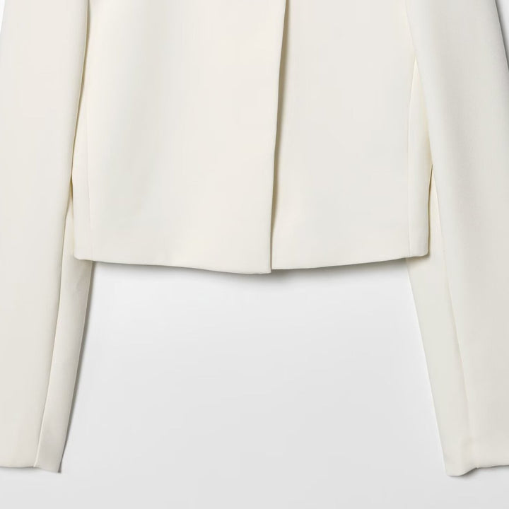 Damen 80+ taillierter Cropped-Blazer mit Stehkragen und verdeckter Knopfleiste Drune