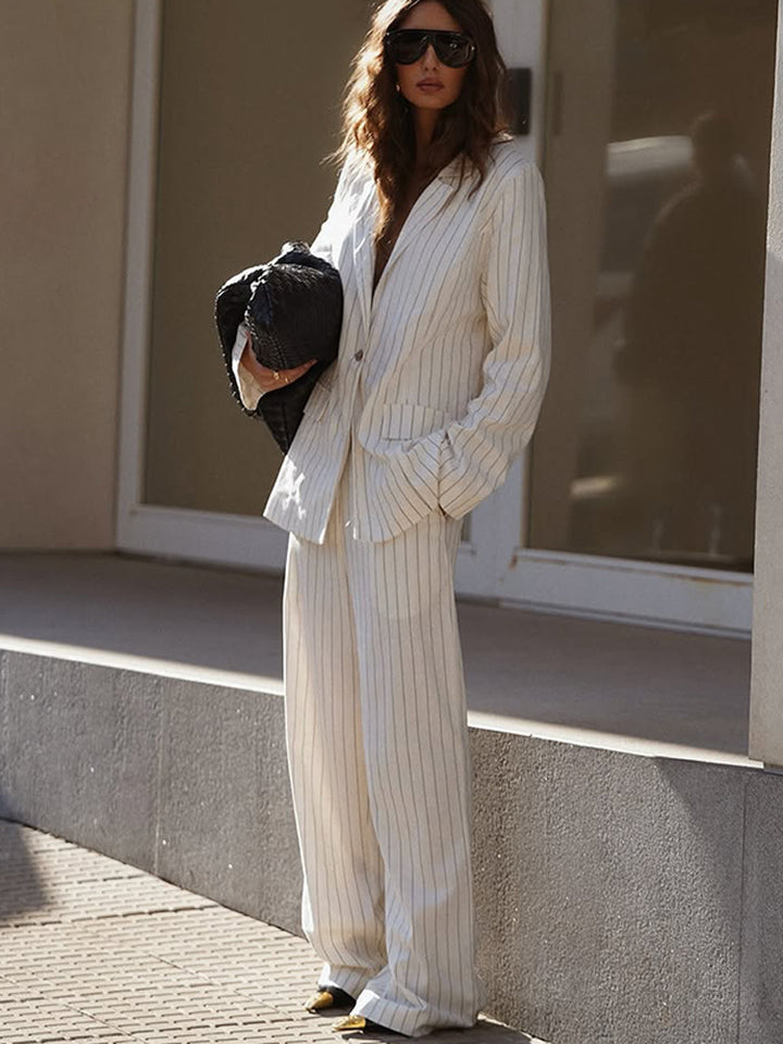 Damen Zweiteiliges Nadelstreifen-Anzugset mit Oversize-Blazer und weiter Bundfaltenhose Drune