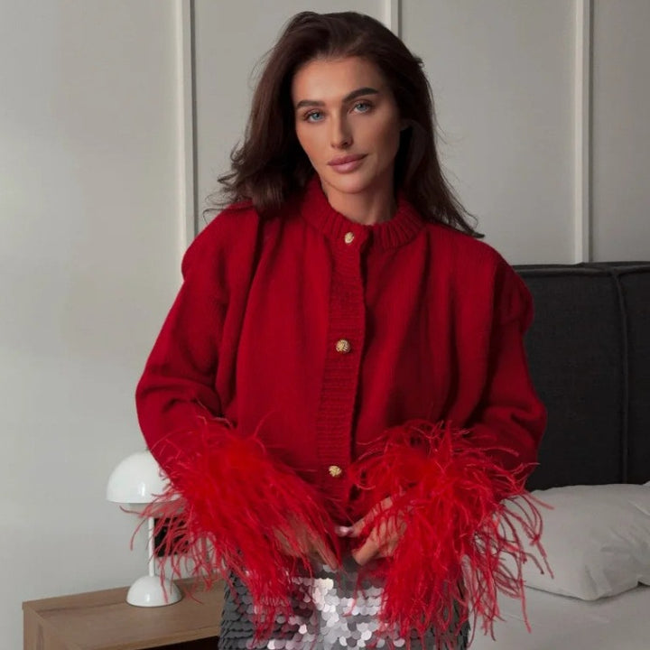 Damen 300+ Cropped Strickjacke mit Fransenärmeln und Perlenknopfleiste Drune