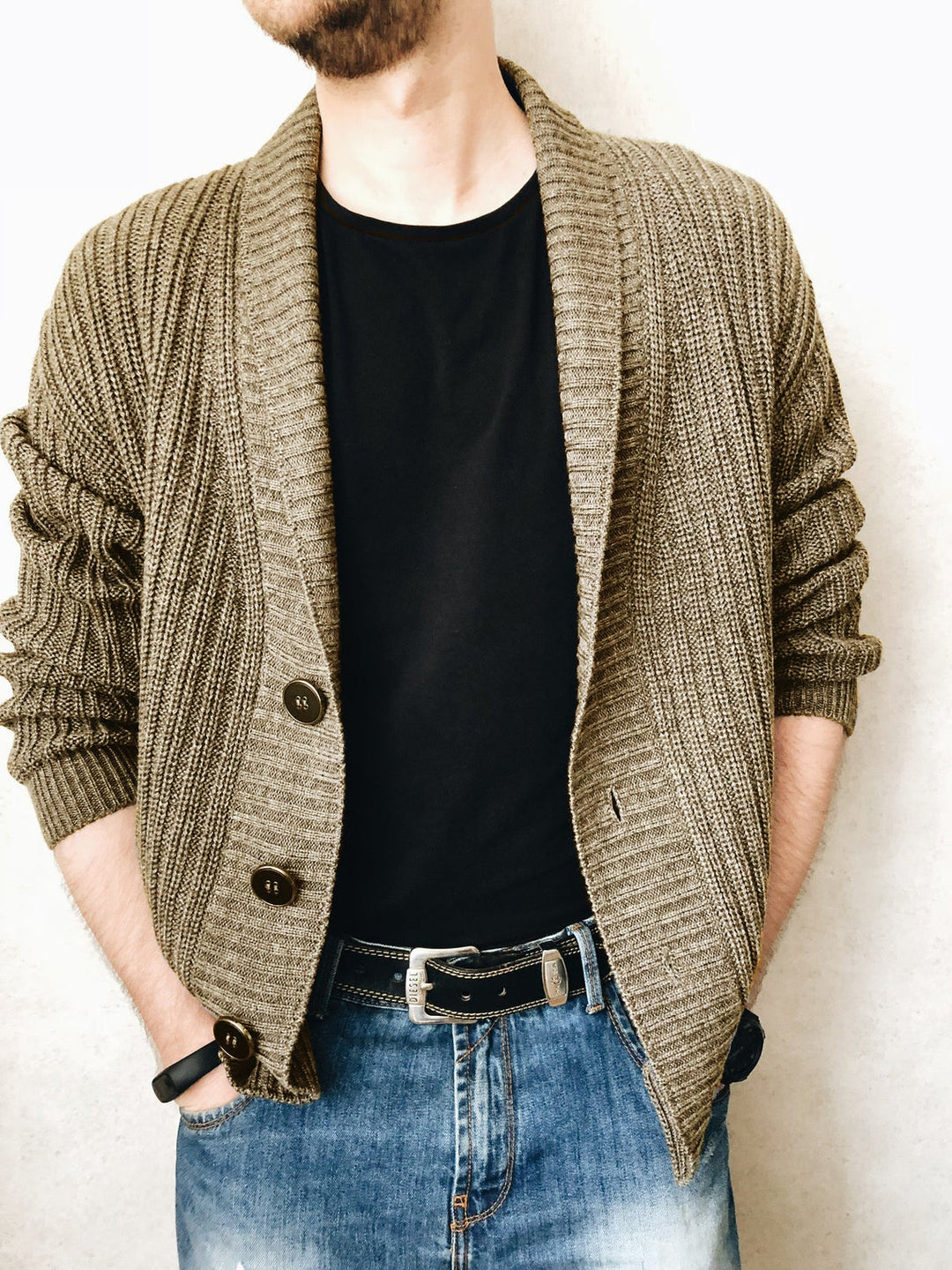 Herren Strickjacke mit modischem Schalkragen und praktischen Knöpfen Drune