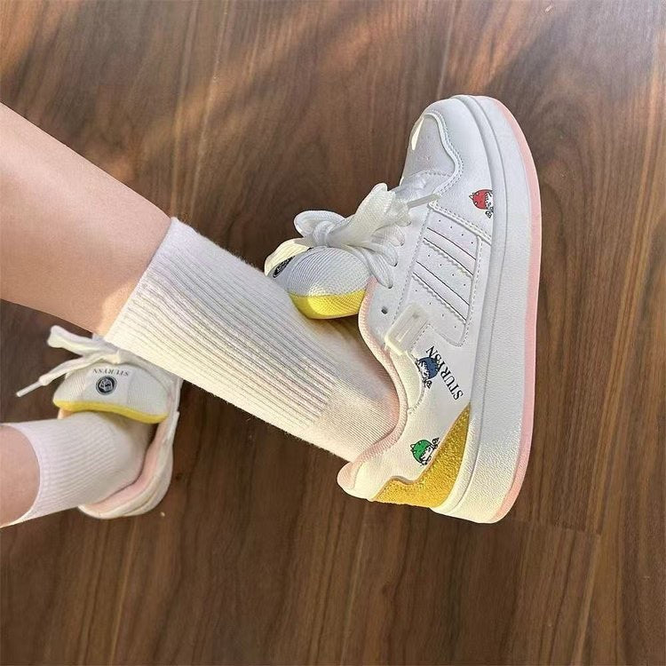 Damen Sneakers mit lustigen Applikationen und rutschfester Sohle Drune