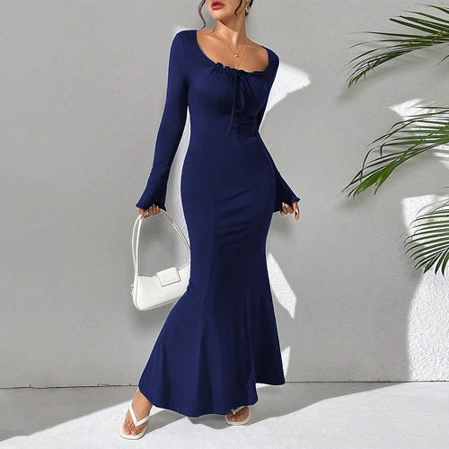 Damen Maxikleid mit elegantem V-Ausschnitt und fließendem Saum Drune