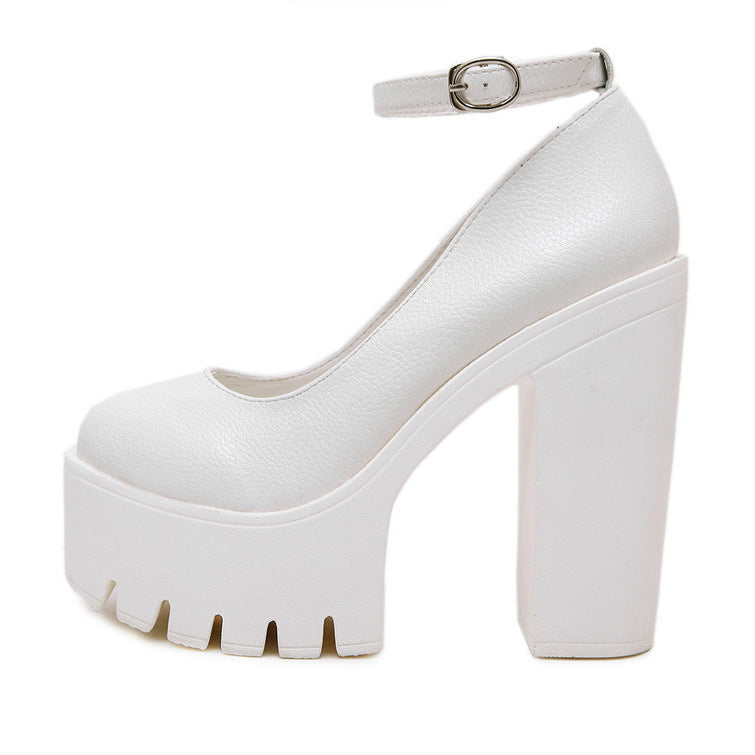 Damen Plateau-Pumps mit eleganter Doppelriemenführung und rutschfester Sohle Drune