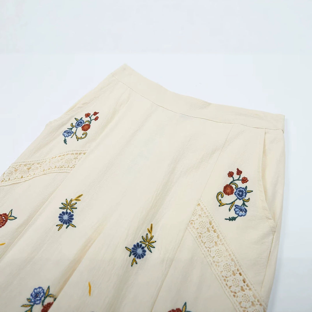 Damen Locker geschnittene Boho-Hose mit floraler Stickerei, Spitzeneinsätzen und elastischen Bündchen Drune