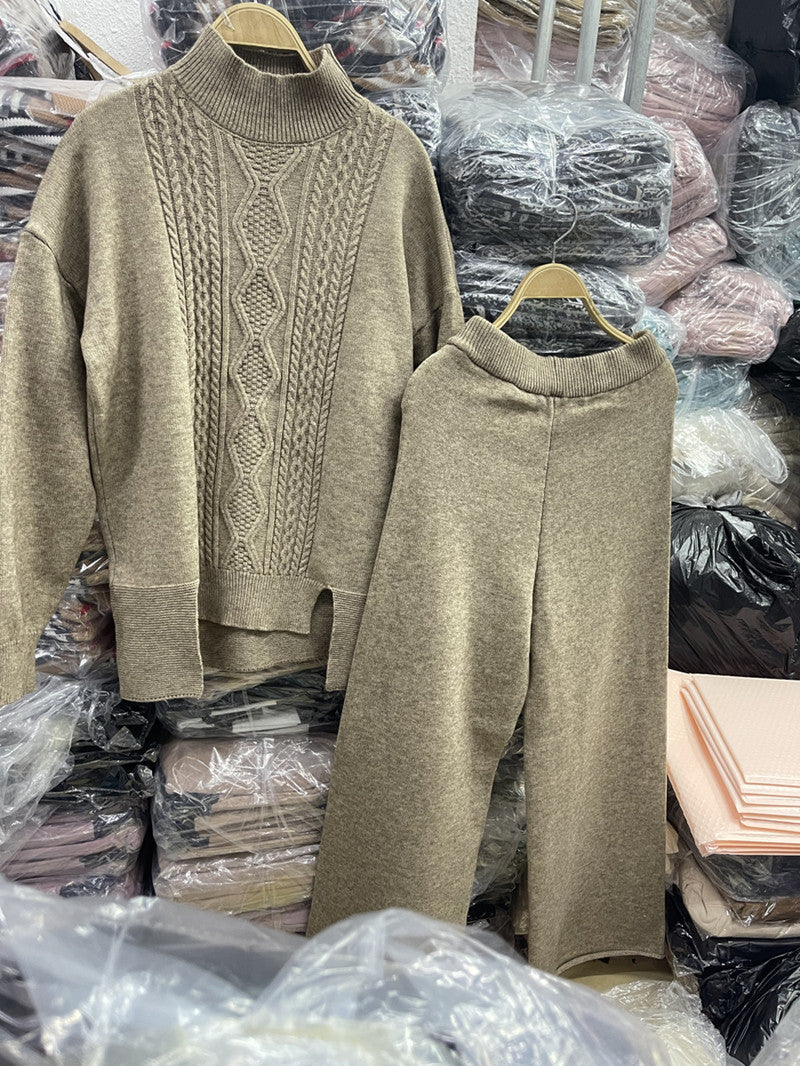 Damen eleganter Strickanzug mit hohem Kragen und farbenfrohem Muster Drune