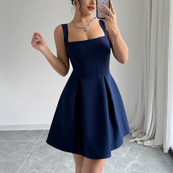 Damen Ballkleid mit quadratischem Ausschnitt und schwingendem Rock Drune