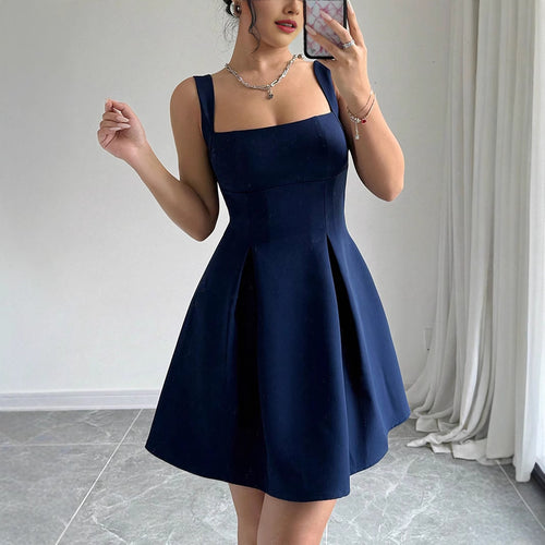 Damen Ballkleid mit quadratischem Ausschnitt und schwingendem Rock Drune