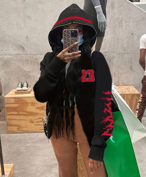 Damen Sportliche Kapuzenjacke mit auffälligem Schnitt und detailreicher Grafik Drune
