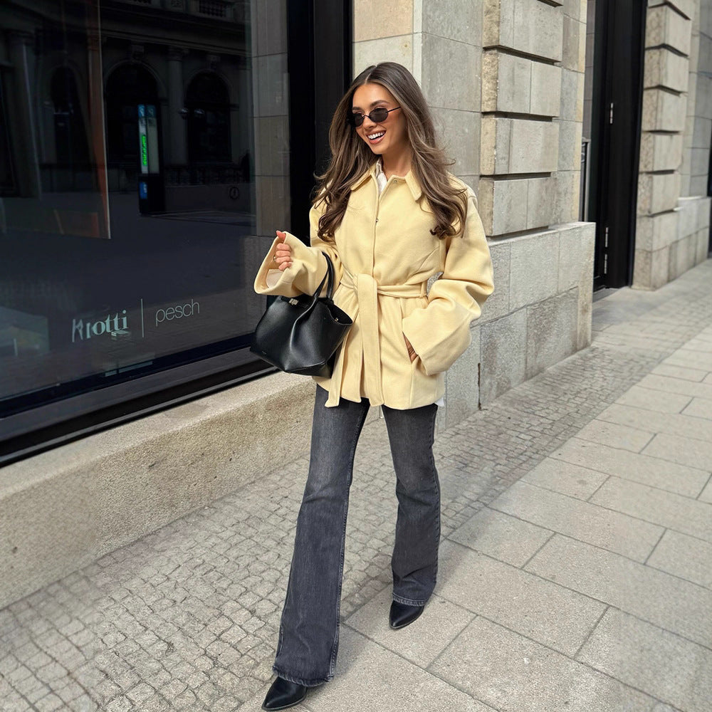 Damen Wollmix-Kurzjacke mit Bindegürtel, kastiger Silhouette und dezentem Revers Drune