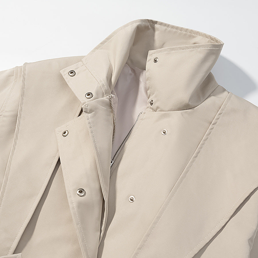 Damen Kurze Taillierte Regenjacke mit Cape‑Schulterdetail und Bindegürtel Drune