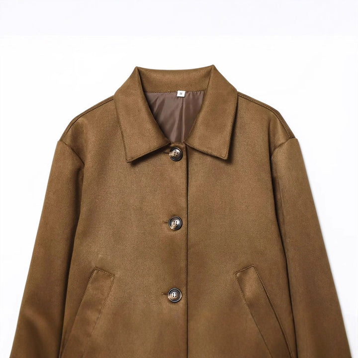 Damen nan kurze taillierte Boxy-Jacke mit Hemdkragen, Eingrifftaschen und durchgehender Knopfleiste Drune
