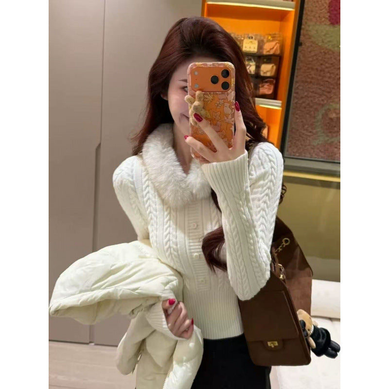 Damen Strickpullover mit luxuriösem Fellkragen und eleganten Knopfdetails Drune