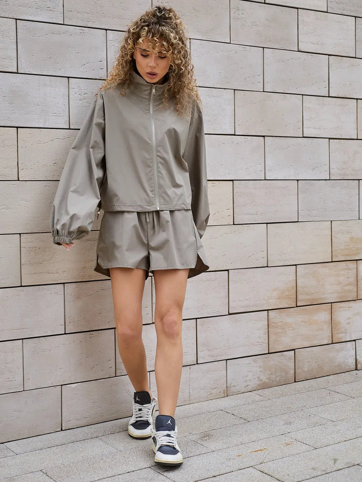 Damen lässige Sportjacke mit voluminösen Ärmeln und passender Shorts Drune