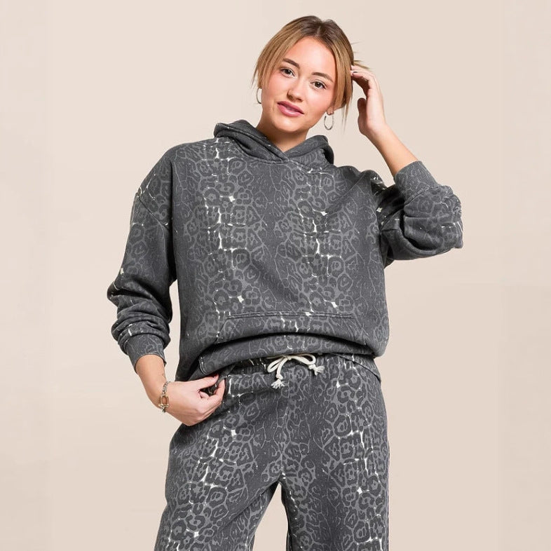 Damen nan zweiteiliges Freizeitset mit Oversize-Kapuzenpullover und weiter Komforthose aus angerautem Sweat mit Animal-Print Drune