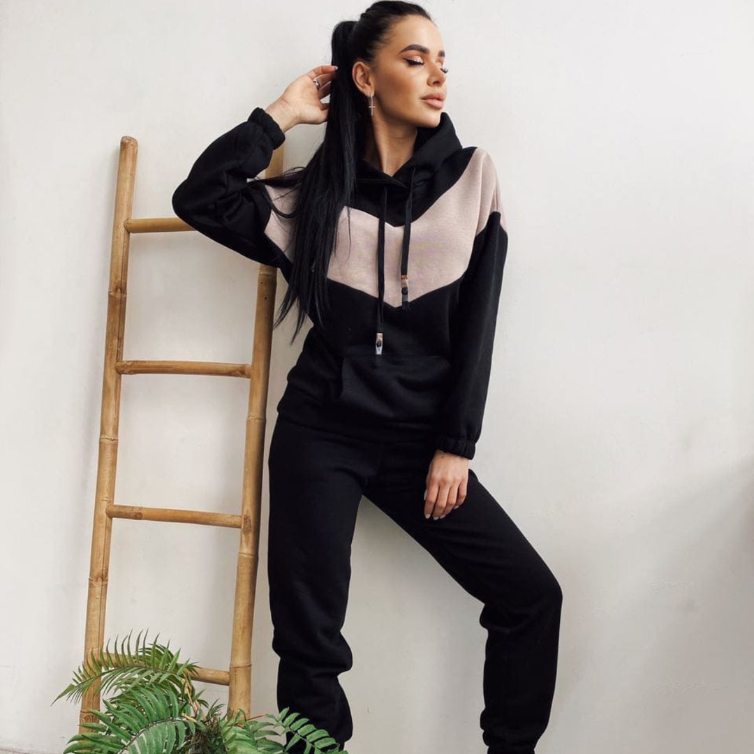 Damen zweiteiliges Loungewear-Set mit Chevron-Kapuzenpullover und taillierter Tapered-Jogginghose Drune