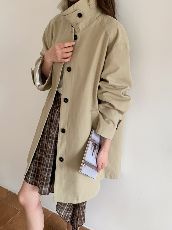 Damen Boxy-Kurzmantel mit hohem Stehkragen sichtbarer Knopfverschluss und seitlichen Eingrifftaschen Drune