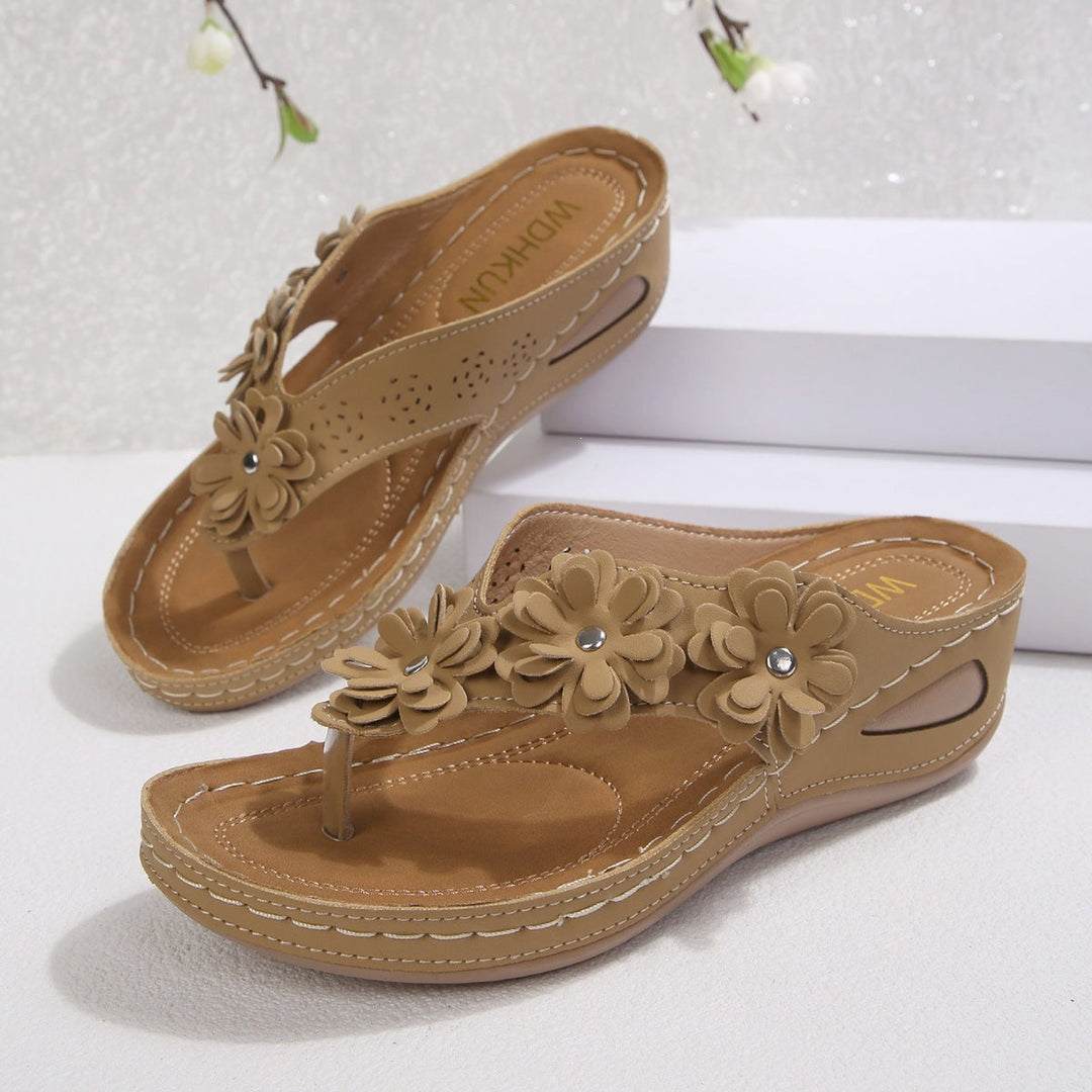 Damen Blumengezierte Zehentrenner-Sandalen mit ergonomischem Fußbett Drune