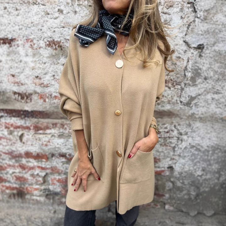 Damen Oversize Strickmantel-Cardigan mit aufgesetzten Taschen und Zierknöpfen Drune