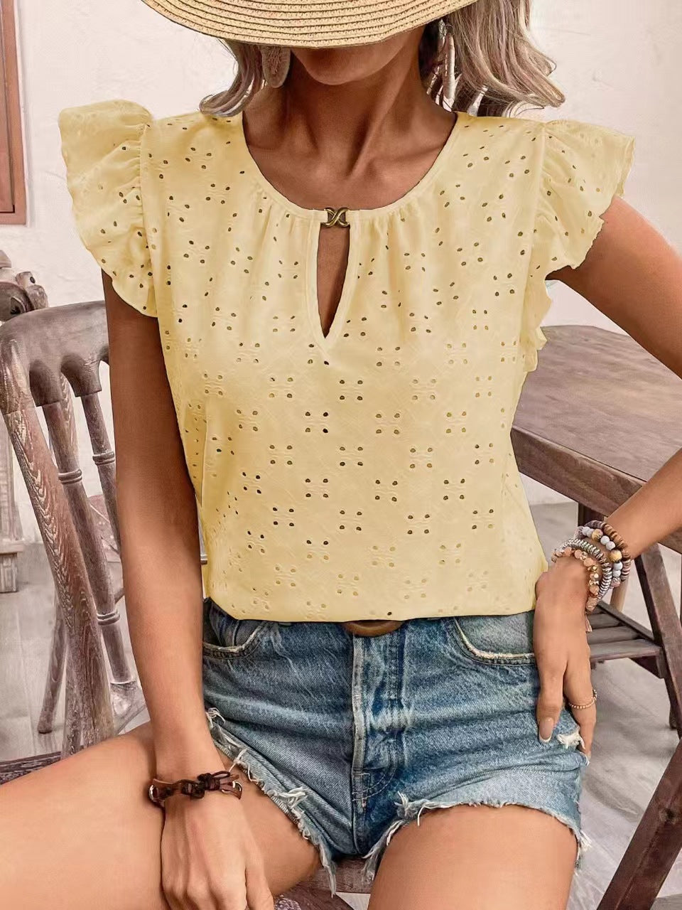 Damen Bluse mit Rüschendetails und Lochstickerei Drune