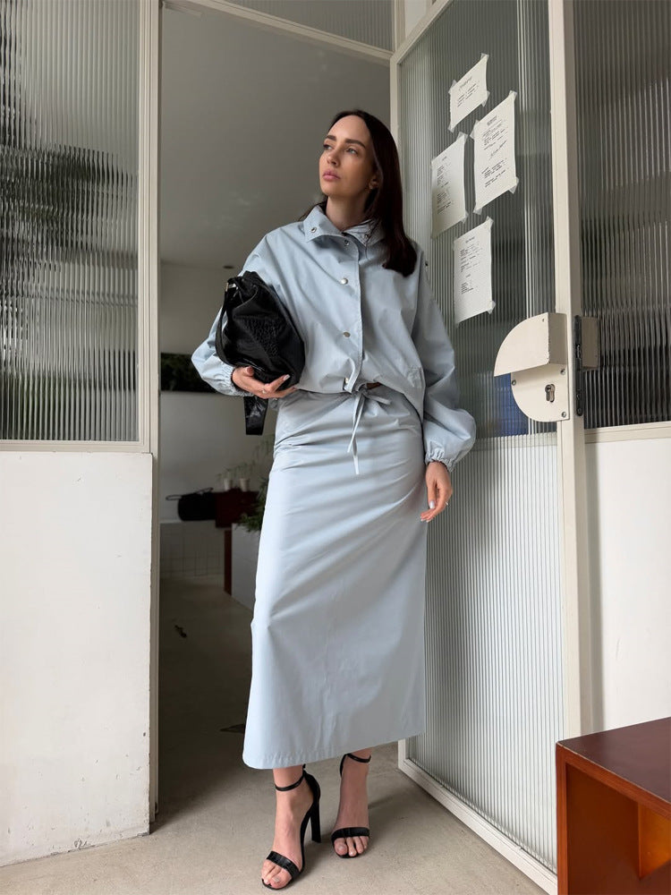 Damen Zweiteiliges Co-Ord-Set aus leichter Windjacke mit Tunnelzug und tailliertem Maxi-Rock Drune