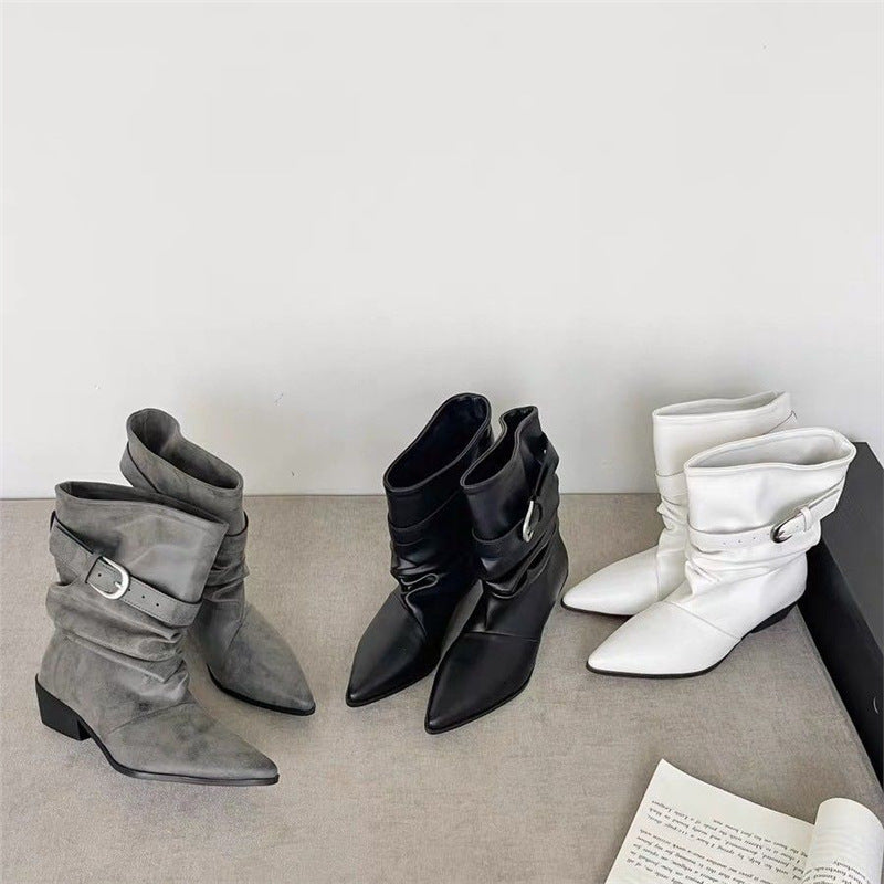 Damen Mid‑Calf Slouch Westernstiefel mit spitzer Zehenpartie, gerafftem Schaft und Zierschnalle Drune