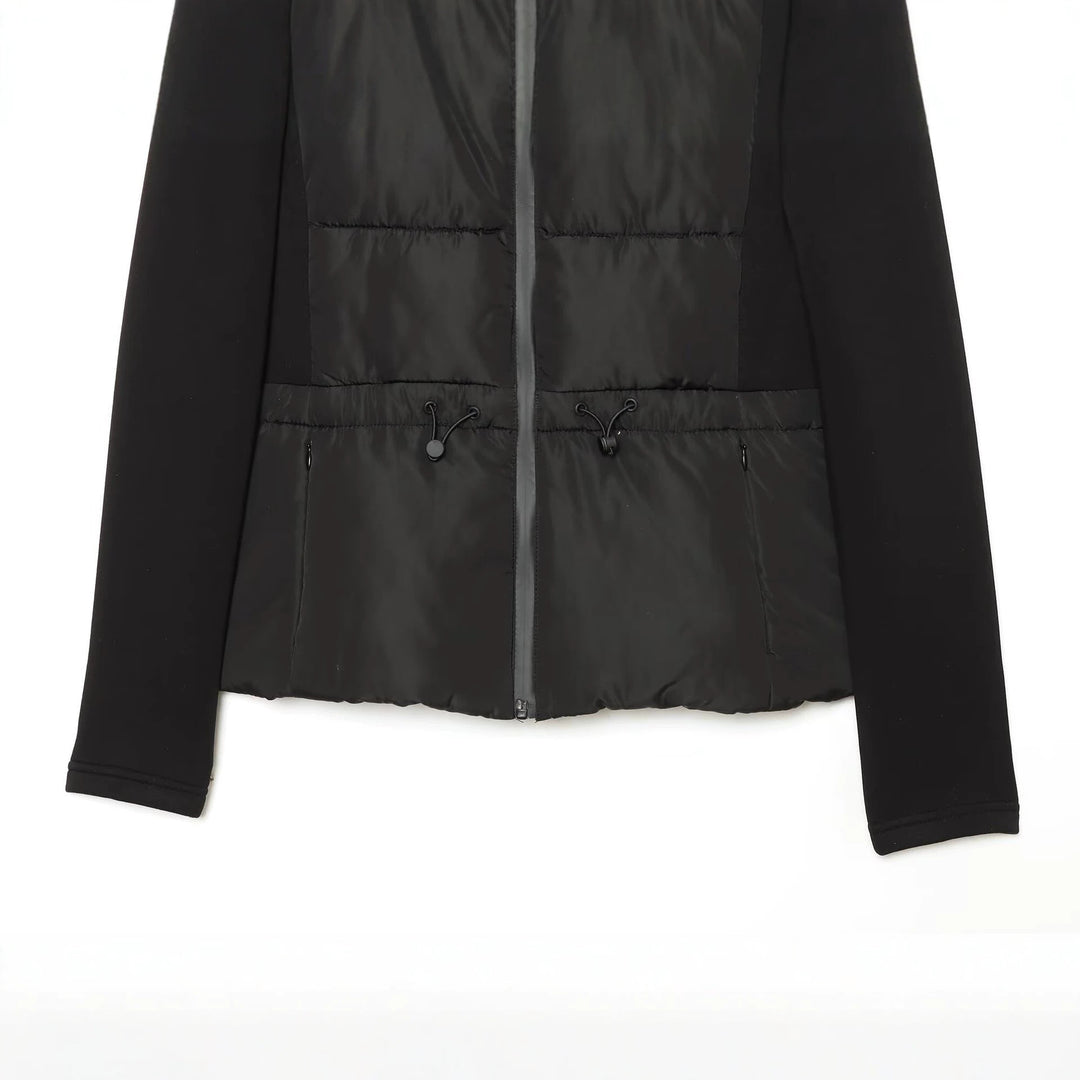 Damen Kurzjacke im Materialmix mit gesteppter Front, Kapuze und taillierendem Tunnelzug Drune
