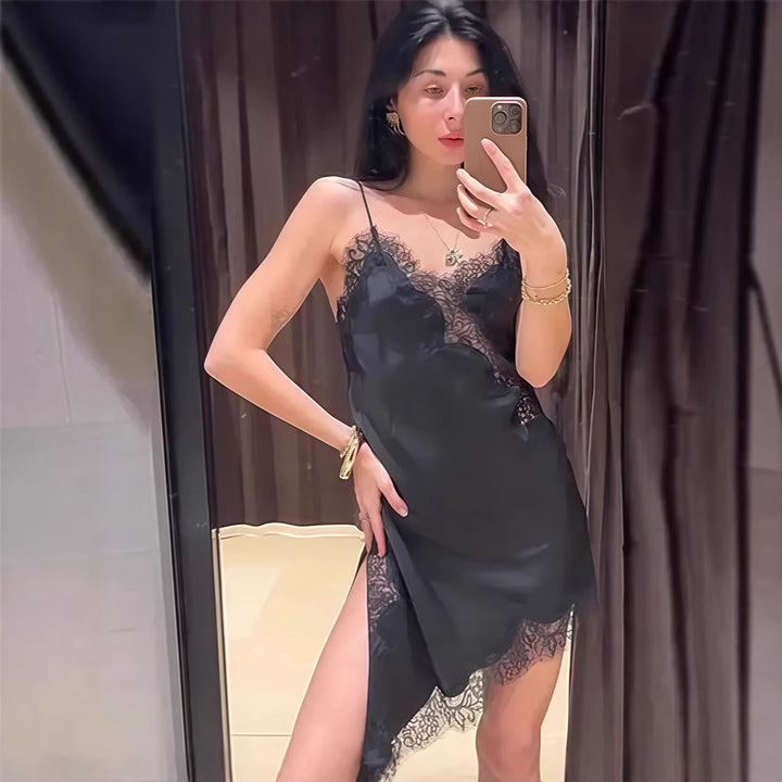 Damen Satin Negligé mit feiner Spitzenverzierung Drune