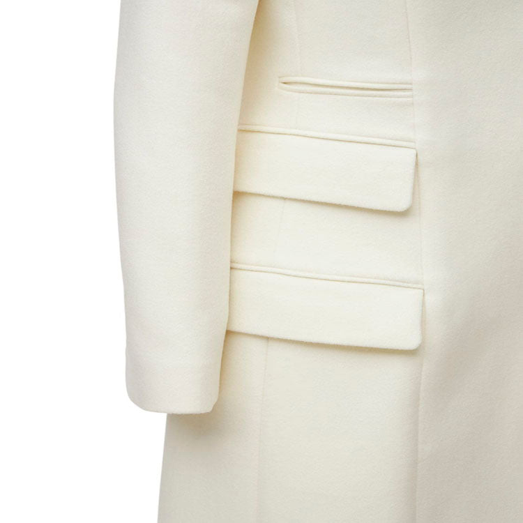 Damen Langmantel im minimalistischen Blazer‑Stil mit verdeckter Knopfleiste und dreifacher Pattentasche Drune