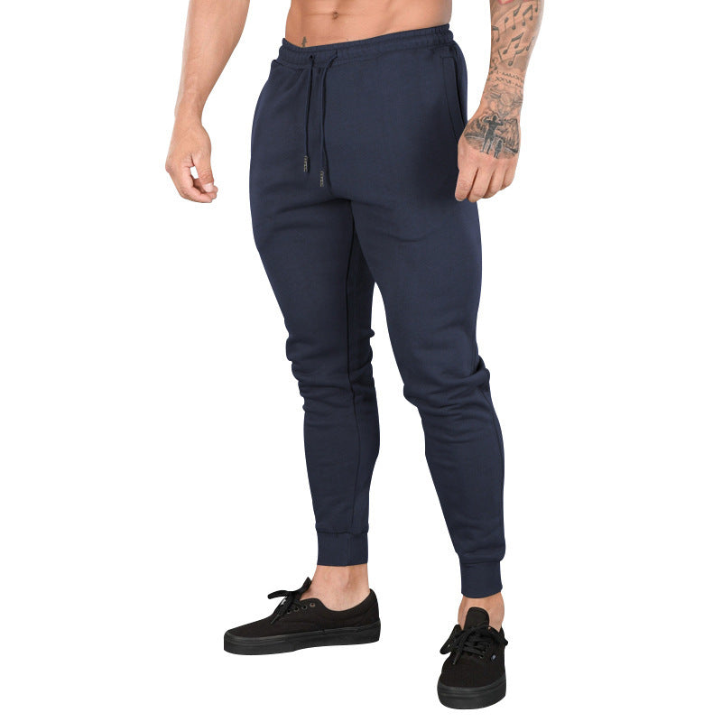 Herren nan schmal geschnittene Fleece-Freizeithose mit Tunnelzug, Eingrifftaschen und Rippbündchen Drune