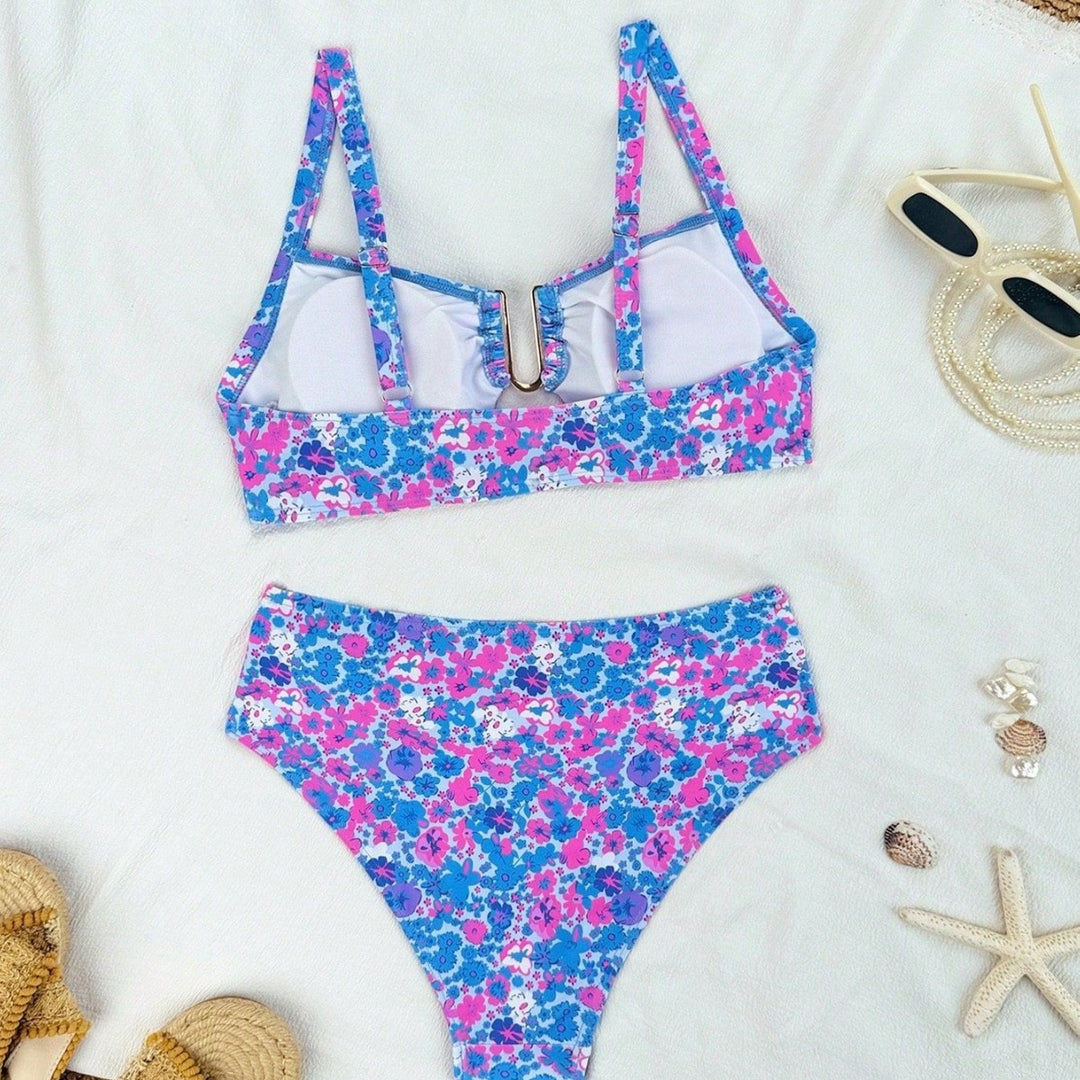 Damen Hochgeschnittener Bikini mit seitlichem Schnallendetail Drune
