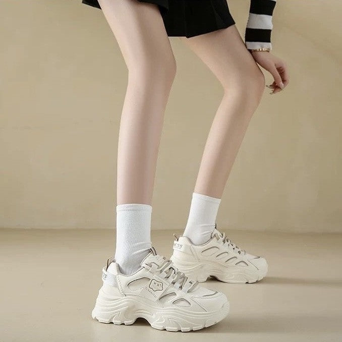 Damen Sportliche Chunky Sneakers mit atmungsaktiver Sohle und eleganten Designelementen Drune