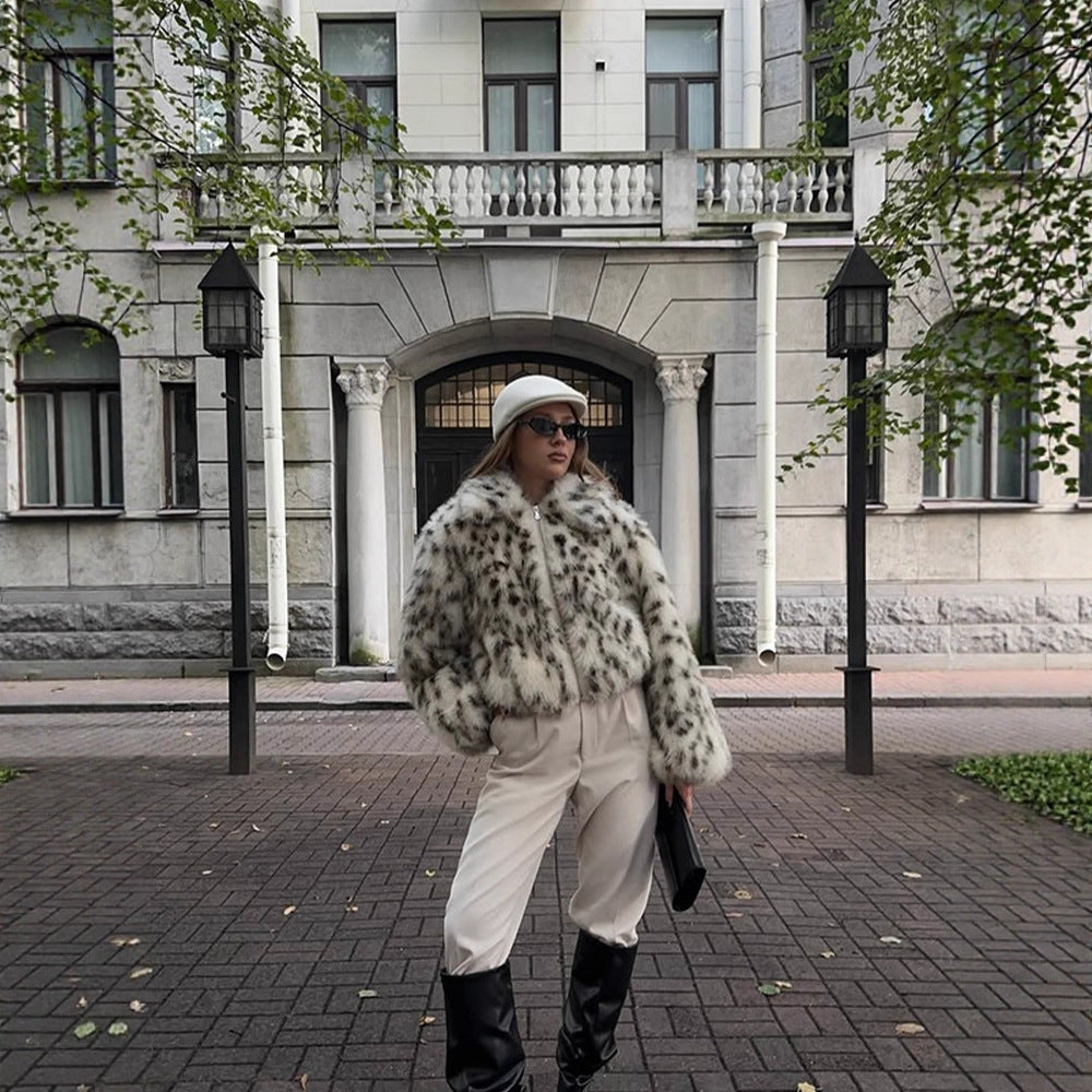 Damen Kurzjacke Bomber aus Kunstfell mit Dalmatiner‑Muster und Stehkragen Drune