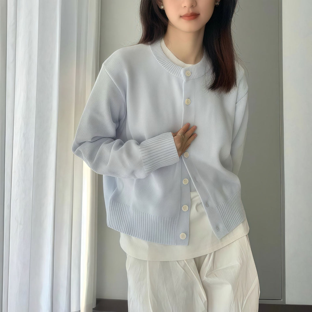 Damen elegante kurzärmelige Strickjacke mit Knopfdetails und feiner Webart Drune