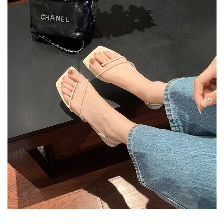 Damen klassische Zehentrenner-Sandalen mit elegantem Riemchen-Design und komfortablem Fußbett Drune