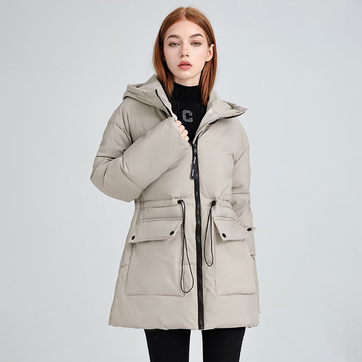 Damen nan mittellanger Thermoparka mit taillierendem Tunnelzug, ergonomischer Kapuze und großen Klapppattentaschen Drune