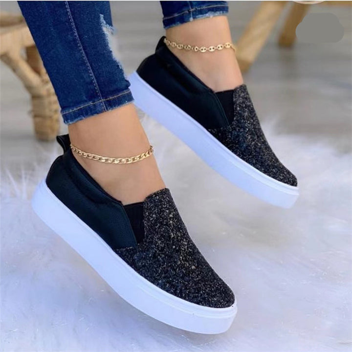Damen Slip-On Plateau-Sneaker mit Glitzerfront, gepolstertem Fersenbereich und weißer Profilsohle Drune