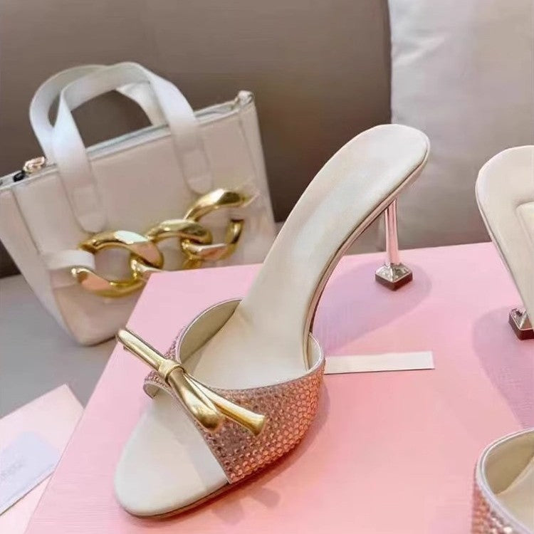 Damen Elegante High-Heel Mules mit funkelndem Kristallbesatz und goldener Zierschleife Drune