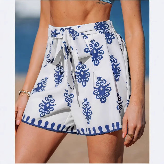 Damen Sommerliche Chino-Shorts mit Bindegürtel Drune
