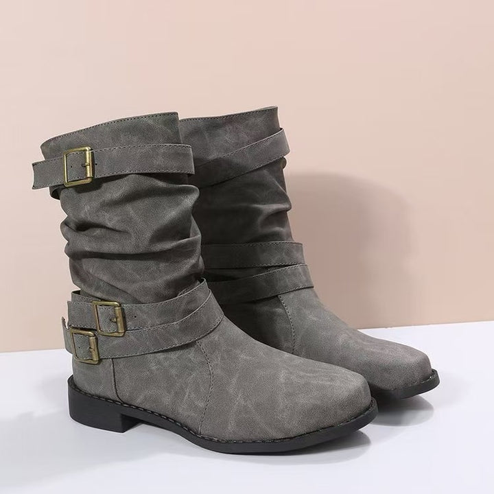 Damen nan lässiger mittlerer Schaftstiefel mit weichem Slouch-Effekt, dekorativen Schnallenriemen und robustem Blockabsatz Drune