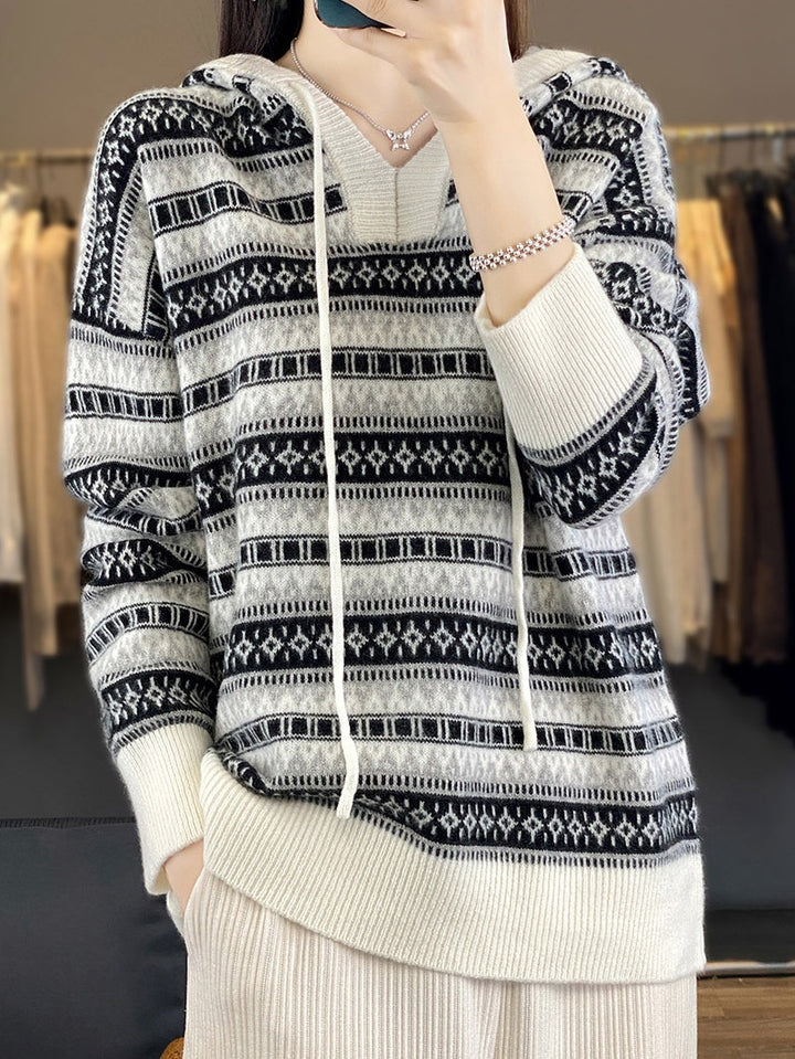 Damen Oversize Jacquard-Strickkapuzenpullover mit V‑Schlitz und gerippten Bündchen Drune
