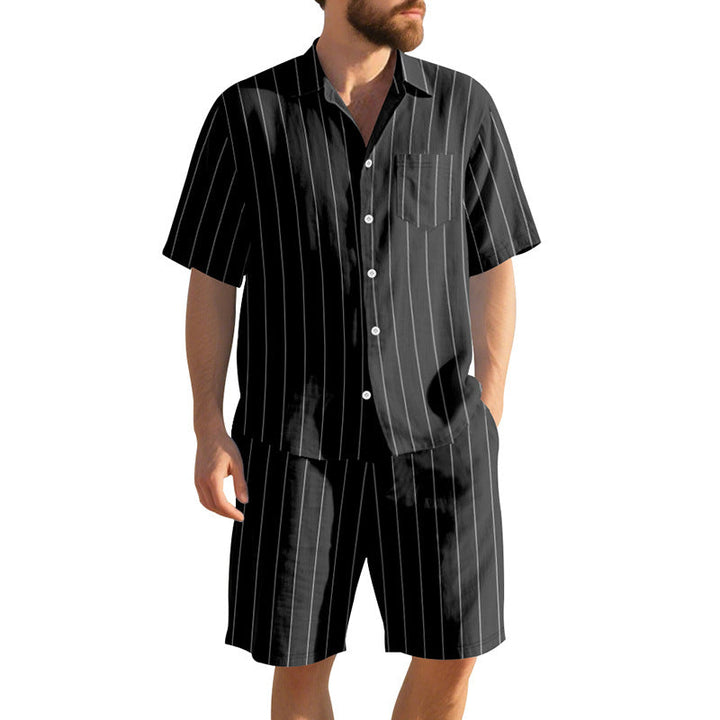Herren Kurzarm-Pyjama-Set mit dezentem Streifenmuster und praktischer Brusttasche Drune