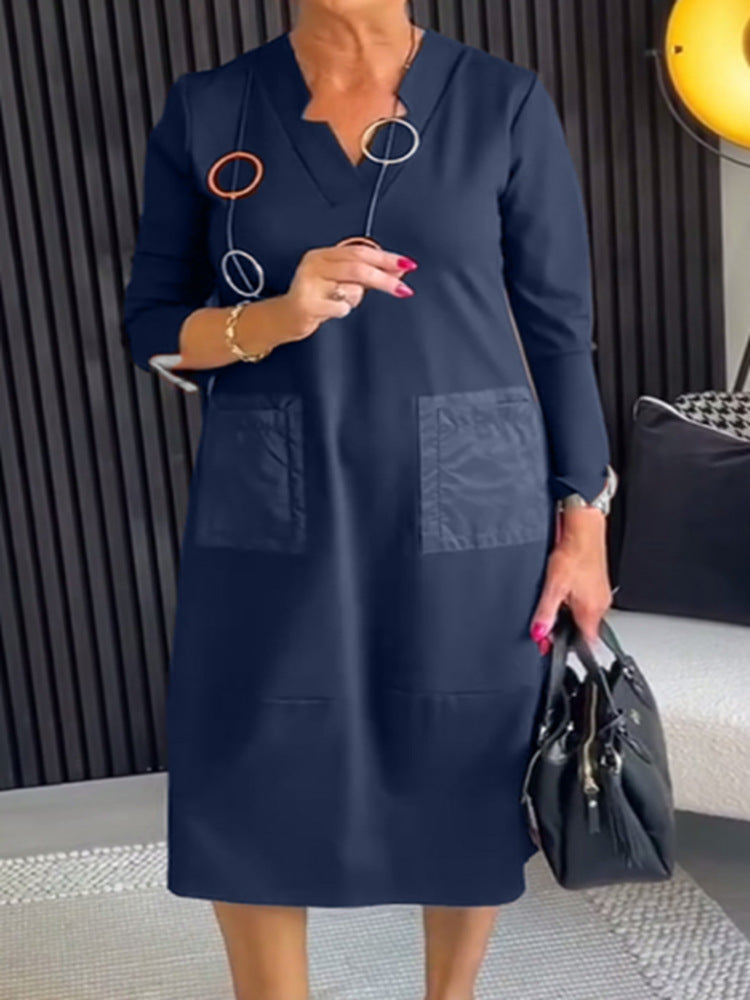 Damen nan knielanges, locker fallendes Kleid mit V-Ausschnitt Kontrasttaschen aus Satin und Dreiviertelärmeln Drune