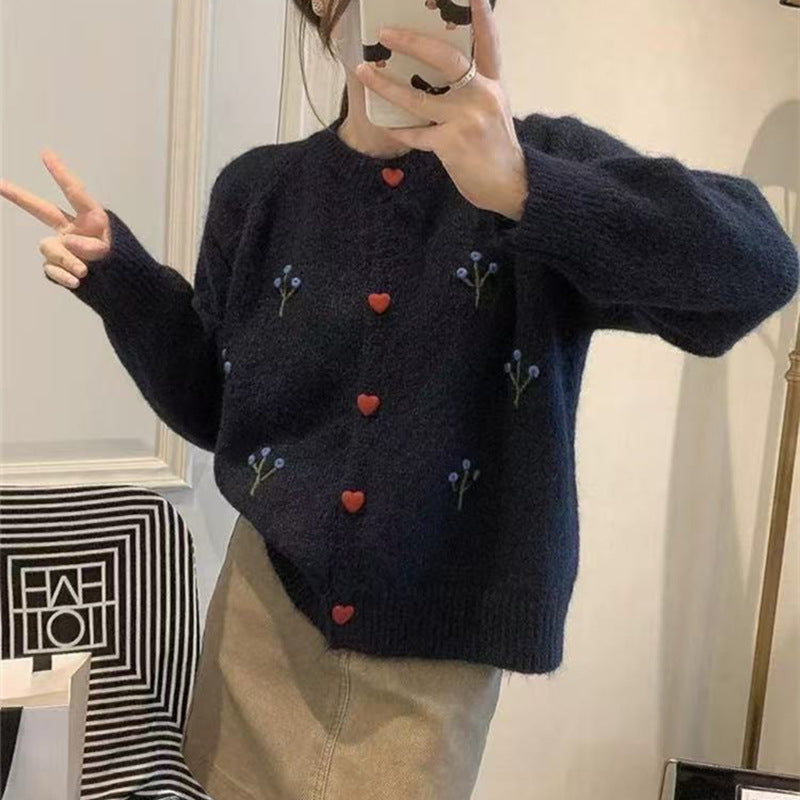 Damen kuscheliger Strickjacke mit Herzen und Blumenstickerei Drune