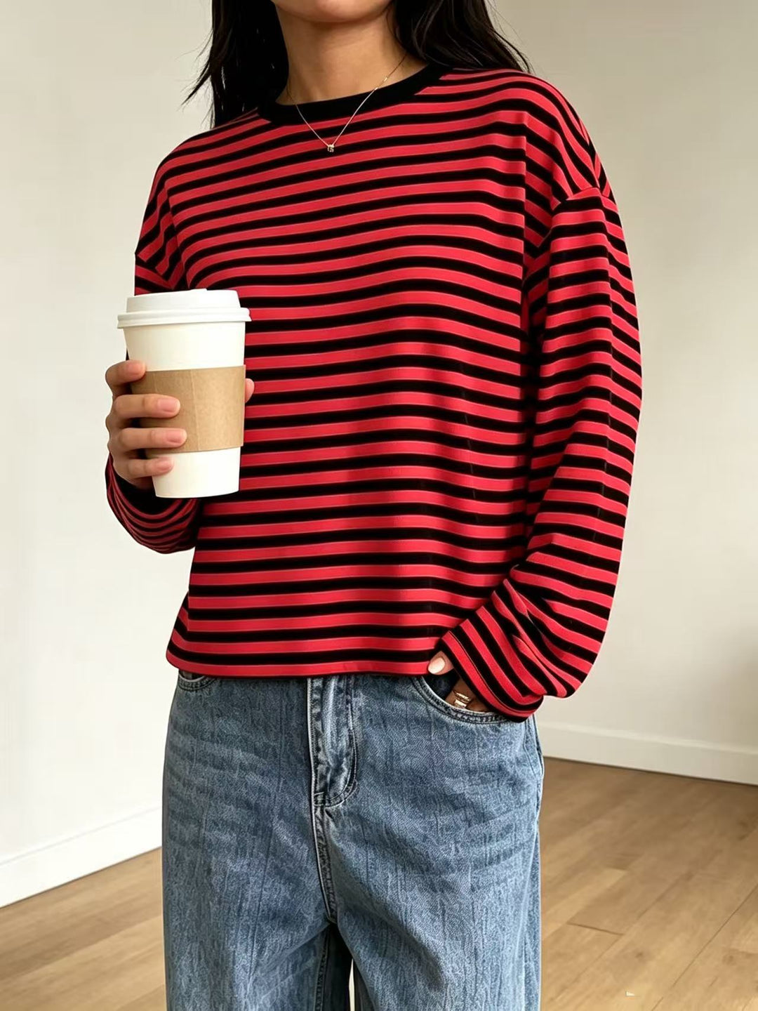 Damen gestreiftes Langarmshirt mit lässigem Schnitt und rundem Halsausschnitt