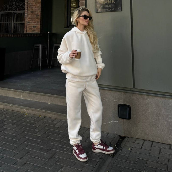 Damen kuscheliges Sweat-Set mit extralangem Kapuzenpullover, verdeckter Kängurutasche und schmal zulaufender Bündchenhose Drune