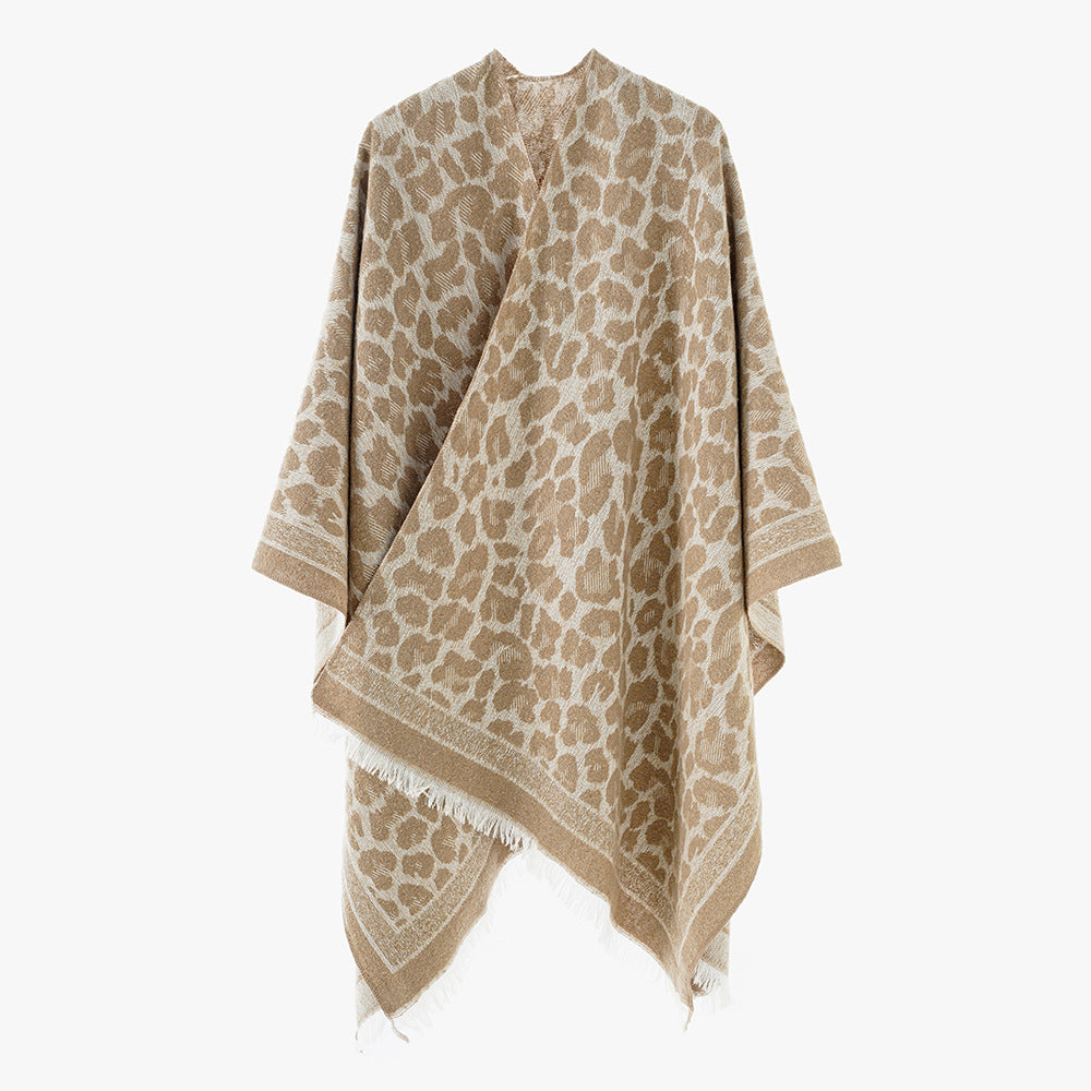 Damen Weichfallender Jacquard-Überwurf im Kimono-Schnitt mit tonalem Leo‑Muster und Fransensaum Drune