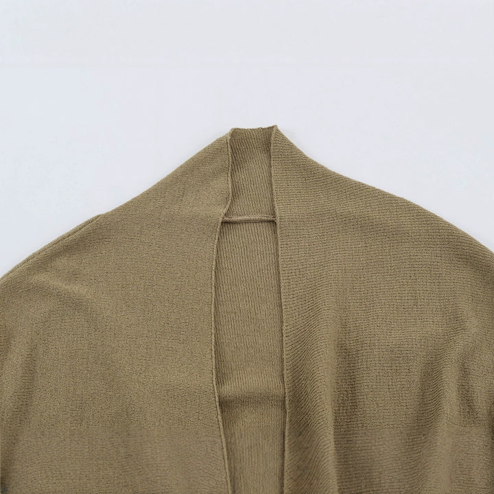 Damen Wickel-Strickpullover mit Gürtelring und tiefem V-Ausschnitt Drune