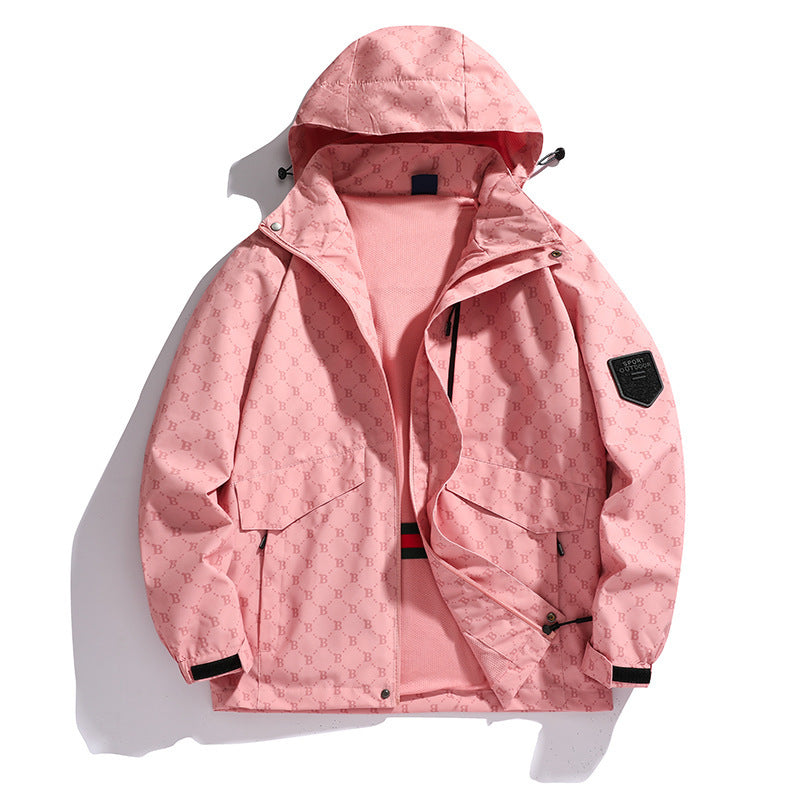 Herren Kapuzen-Softshelljacke mit Allover‑Monogramm, atmungsaktivem Meshfutter und Reißverschlusstaschen Drune