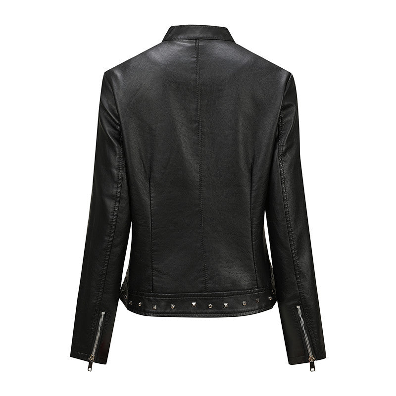 Damen Bikerjacke aus Lederimitat mit Nietenverzierung und tailliertem Schnitt Drune